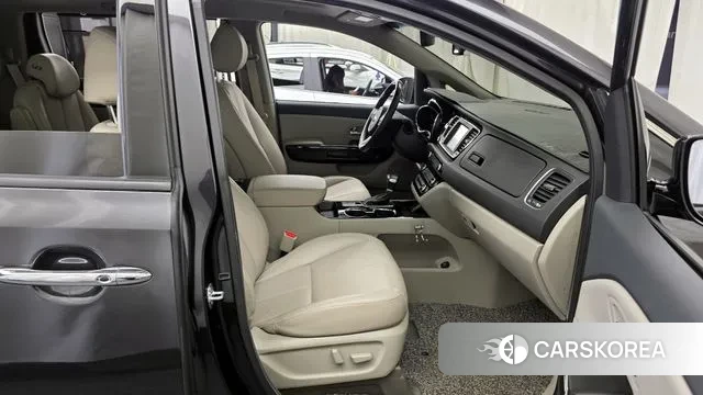 Kia The New Carnival 2018 Серый из Кореи, фото 2