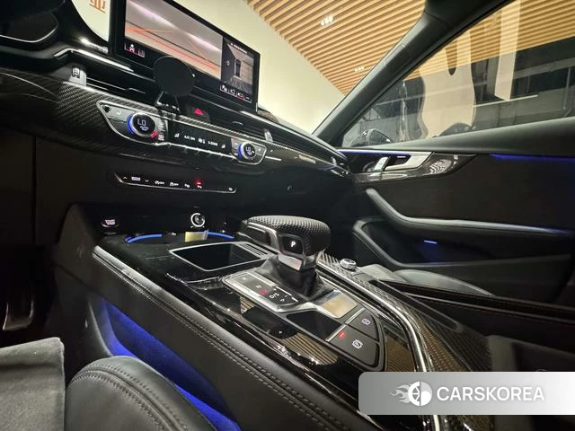 Audi A4L 2025 Белый из Китая, фото 2