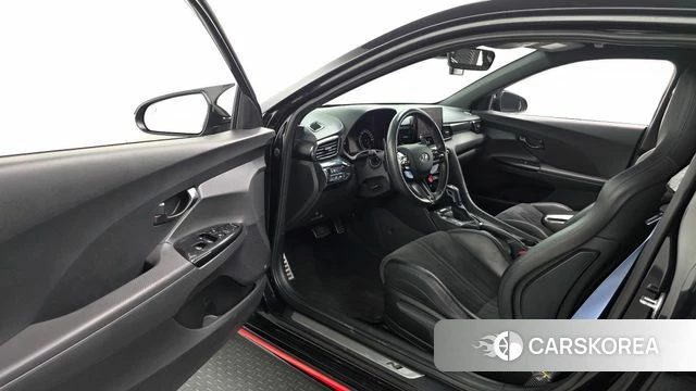 Hyundai Veloster (JS) 2021 Черный из Кореи, фото 2