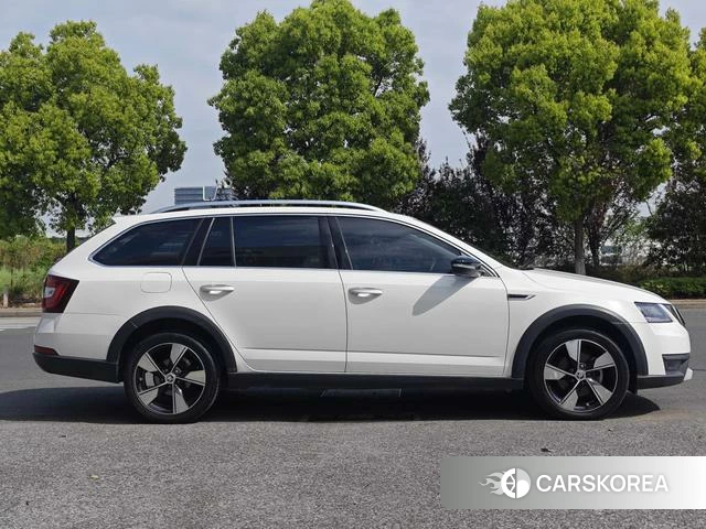Skoda Octavia 2018 Белый из Китая, фото 2