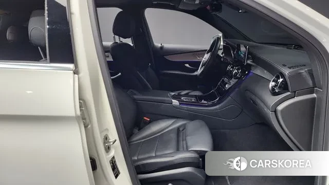 Mercedes-Benz GLC-Class X253 2022 Белый из Кореи, фото 2