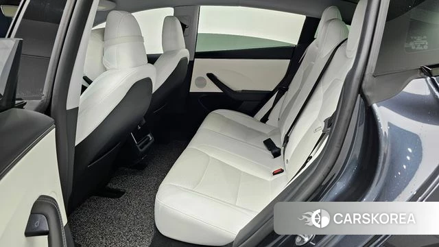 Tesla Model 3 2025 Серый из Кореи, фото 2