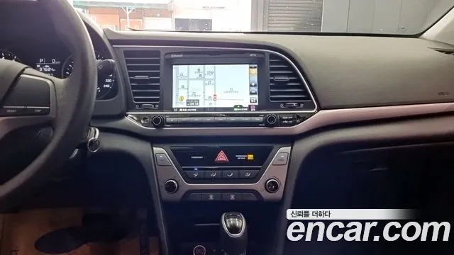 Hyundai Avante AD 2018 Белый из Кореи, фото 2