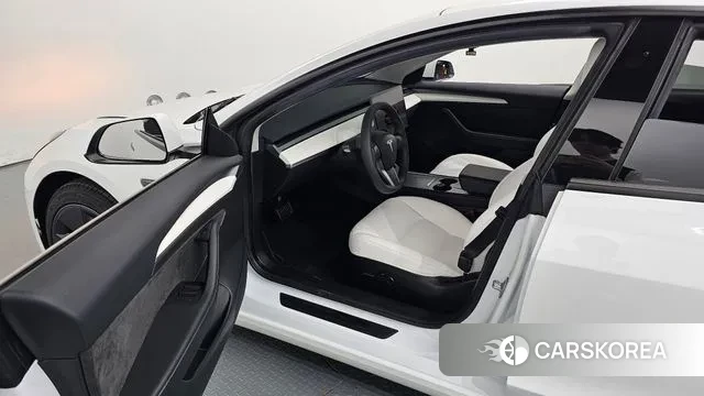 Tesla Model 3 2022 Белый из Кореи, фото 2