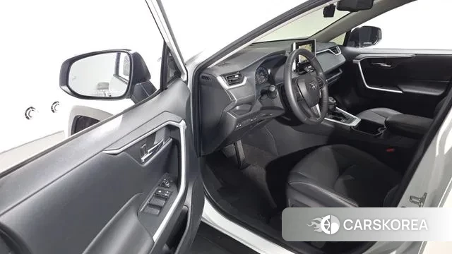 Toyota RAV4 5th Generation 2024 Белый из Кореи, фото 2