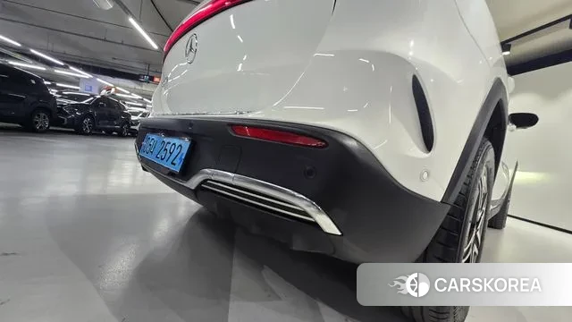 Mercedes-Benz EQA H243 2023 Белый из Кореи, фото 2