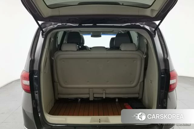 Buick GL8 2018 Коричневый из Китая, фото 2