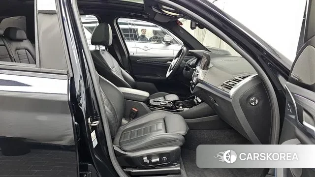 BMW iX3 2023 Черный из Кореи, фото 2