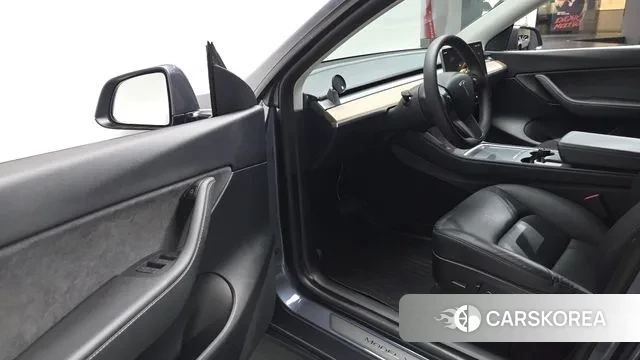 Tesla Model Y 2022 Синий из Кореи, фото 2