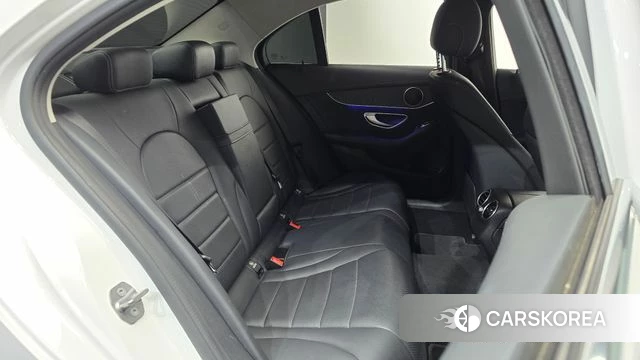 Mercedes-Benz C-Class W205 2019 Белый из Кореи, фото 2