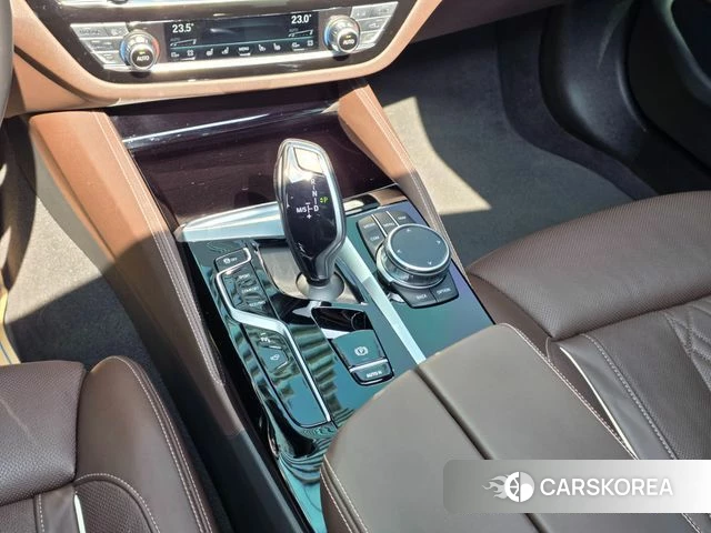 BMW 5 Series (G30) 2023 Синий из Кореи, фото 2