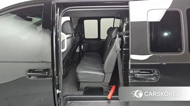 Hyundai Staria 2024 Черный из Кореи, фото 2