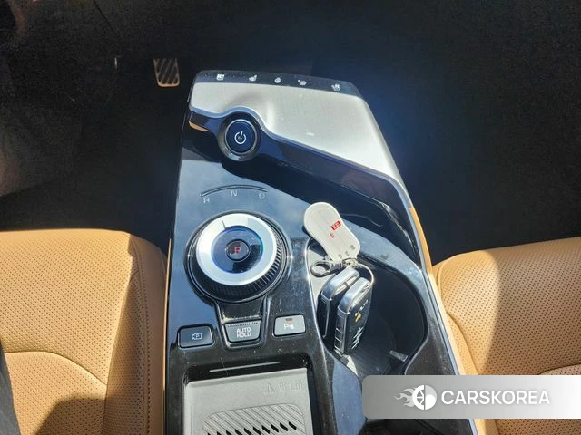 Kia EV6 2022 Серебристо-серый из Кореи, фото 2
