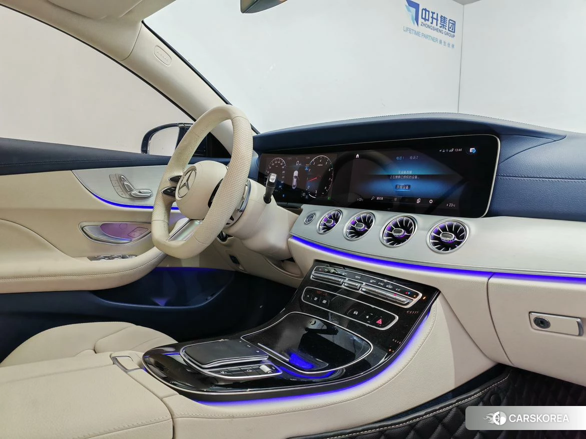 Mercedes-Benz E-class (imported) 2022 Зеленый из Китая, фото 2