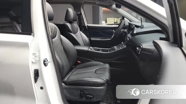 Hyundai The New Santa Fe 2021 Белый из Кореи, фото 2