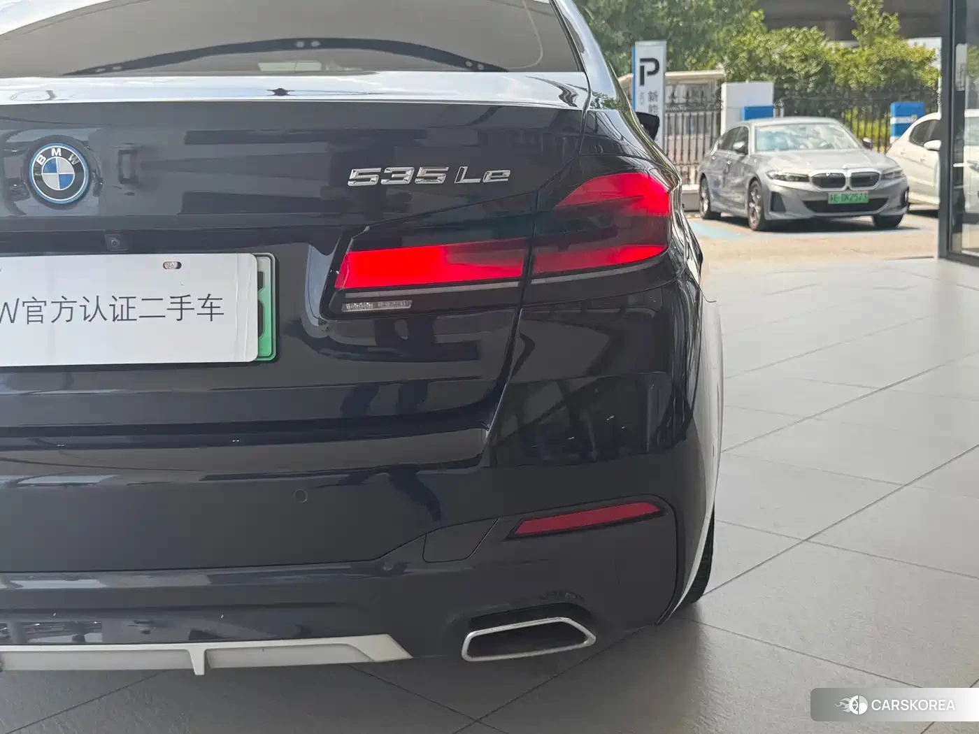 BMW 5 series 2022 Черный из Китая, фото 2