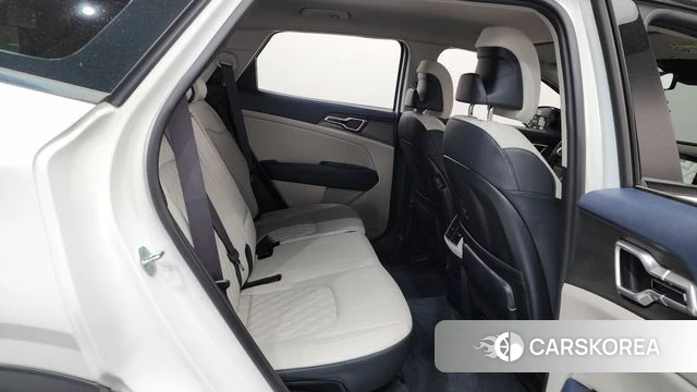 Kia Sportage 5th Generation 2022 Белый из Кореи, фото 2