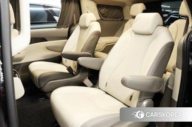 Kia The New Carnival 4th Generation 2024 Черный из Кореи, фото 2