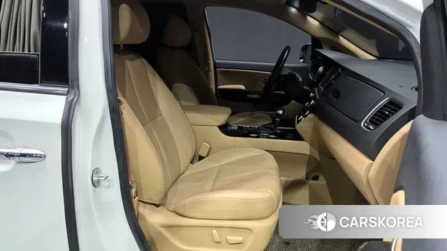 Kia The New Carnival 2018 Белый из Кореи, фото 2