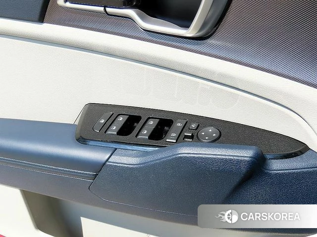 Kia Sportage 5th Generation 2022 Белый из Кореи, фото 2