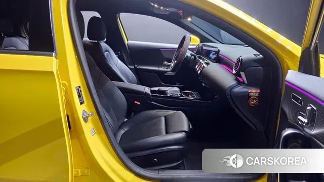 Mercedes-Benz A-Class W177 2022 Желтый из Кореи, фото 2