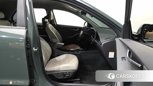 Kia Di Ol Nu Niro 2023 Темно-зеленый из Кореи, фото 2