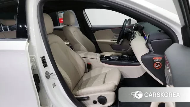 Mercedes-Benz A-Class W177 2021 Белый из Кореи, фото 2