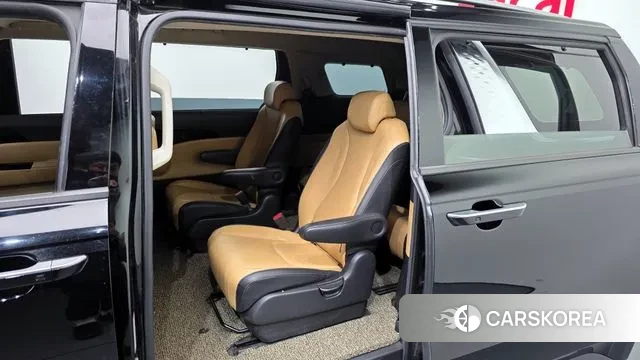 Kia Carnival 4th generation 2020 Черный из Кореи, фото 2