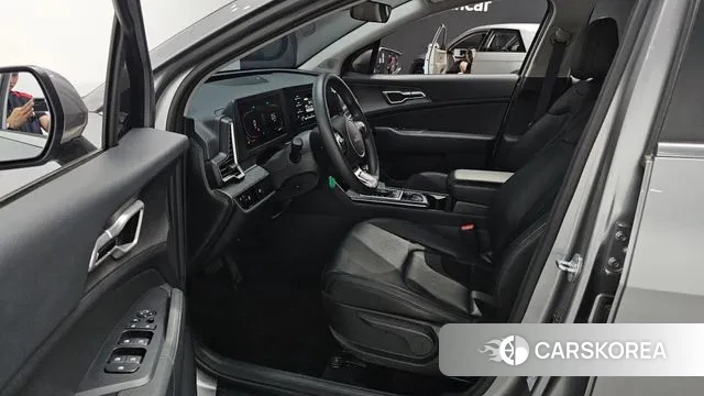 Kia Sportage 5th Generation 2022 Серебряный из Кореи, фото 2