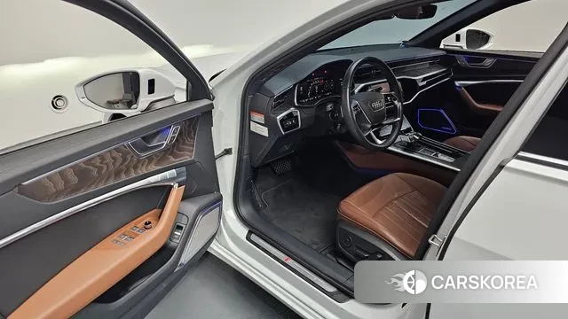 Audi A6 (C8) 2023 Белый из Кореи, фото 2