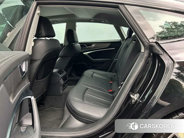 Audi A7 2024 Черный из Китая, фото 2