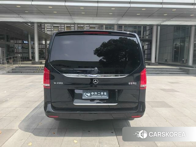Mercedes-Benz V-class 2022 Черный из Китая, фото 2