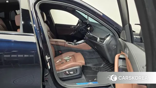 BMW X6 (G06) 2022 Черный из Кореи, фото 2