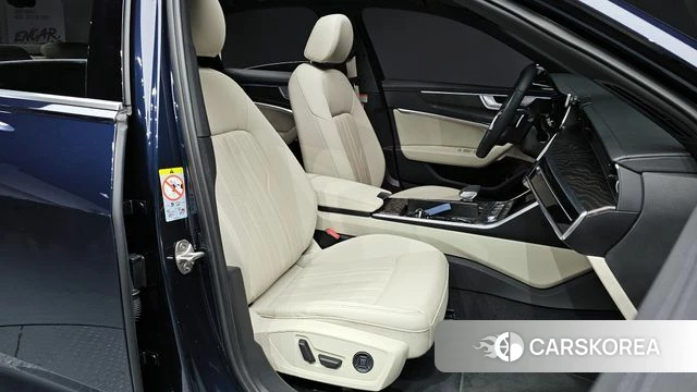 Audi A6 (C8) 2023 Синий из Кореи, фото 2