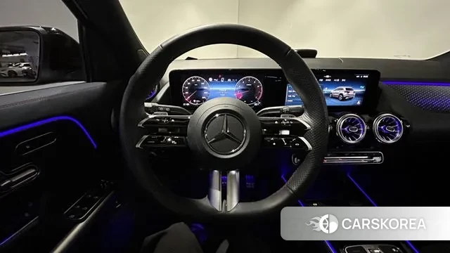 Mercedes-Benz GLA - Class H247 2024 Черный из Кореи, фото 2