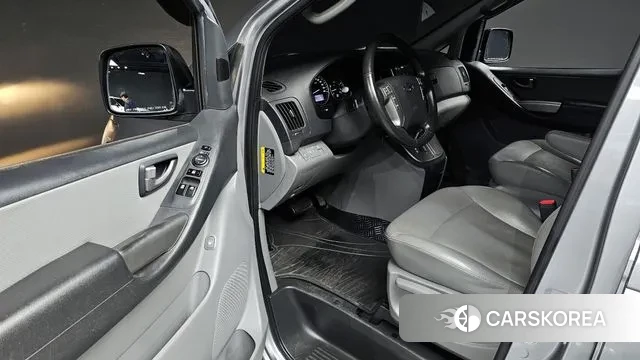 Hyundai The New Grand Starex 2018 Серебряный из Кореи, фото 2