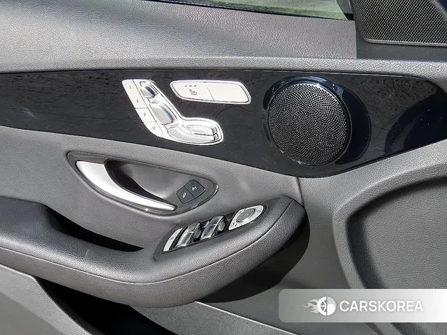 Mercedes-Benz C-Class W205 2019 Серый из Кореи, фото 2