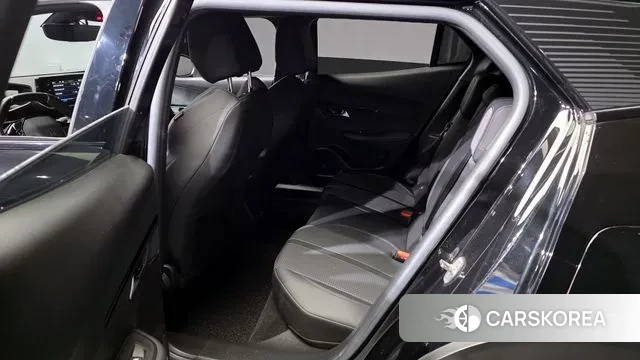 Peugeot e-2008 second generation 2021 Черный из Кореи, фото 2