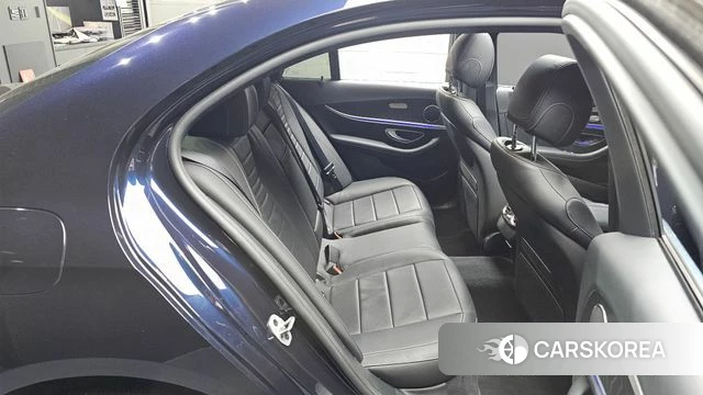 Mercedes-Benz E-Class W213 2022 Синий из Кореи, фото 2