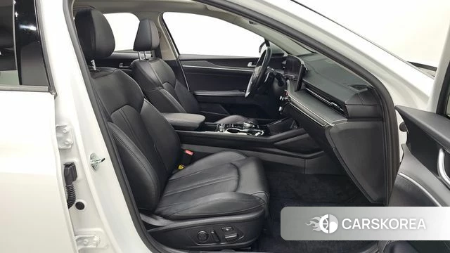 Kia The New K5 3rd generation 2024 Белый из Кореи, фото 2