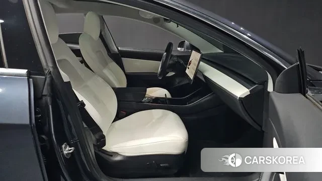 Tesla Model 3 2020 Серый из Кореи, фото 2