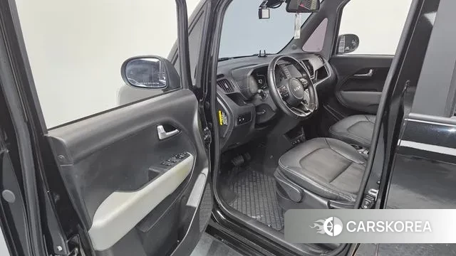 Kia The New Kia Ray 2023 Черный из Кореи, фото 2