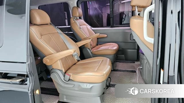 Hyundai Staria 2021 Черный из Кореи, фото 2