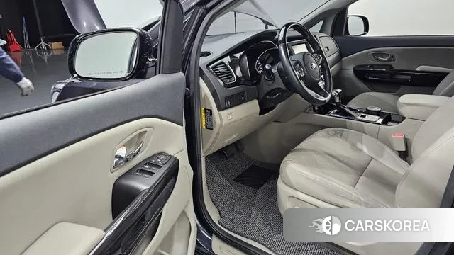 Kia The New Carnival 2019 Серый из Кореи, фото 2