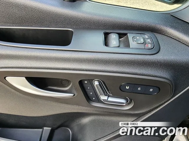 Mercedes-Benz Sprinter 2023 Черный из Кореи, фото 2