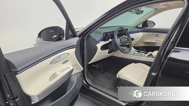 Genesis GV70 2024 Черный из Кореи, фото 2