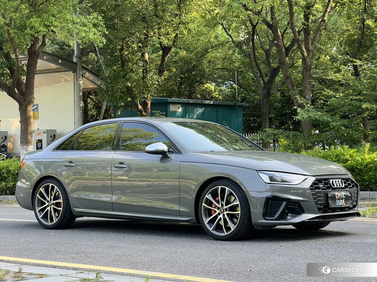 Audi S4 2022 Серебристо-серый из Китая, фото 2