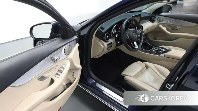 Mercedes-Benz C-Class W205 2018 Синий из Кореи, фото 2
