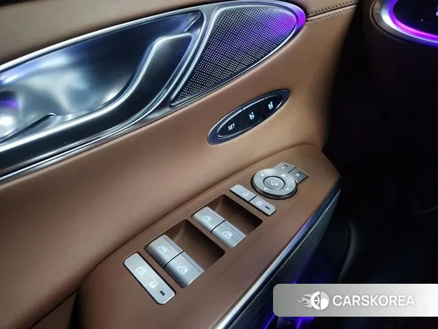 Genesis GV70 2021 Белый из Кореи, фото 2