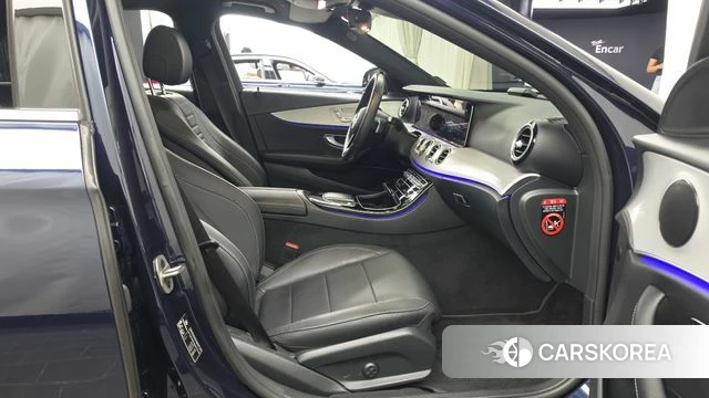 Mercedes-Benz E-Class W213 2021 Синий из Кореи, фото 2